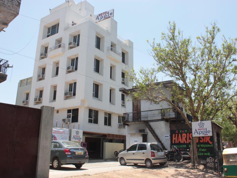 Hotel Apple Inn 阿穆达巴 外观 照片