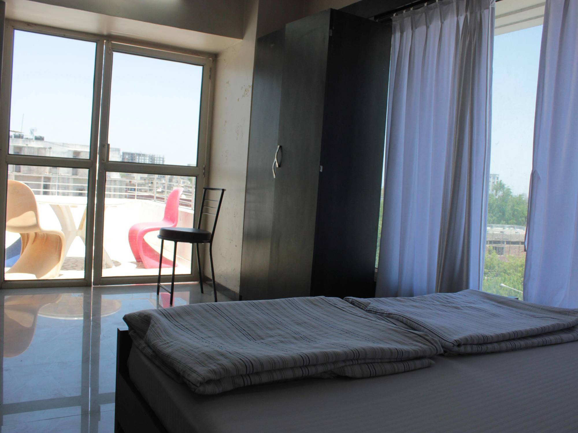 Hotel Apple Inn 阿穆达巴 外观 照片